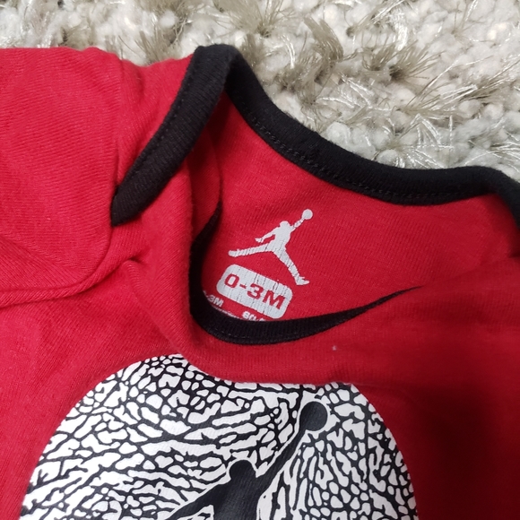 Air Jordan Onesie Set - Picture 6 of 6